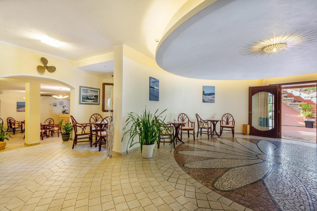 Hotel Mon Repos Baja Sardinia Exterior foto
